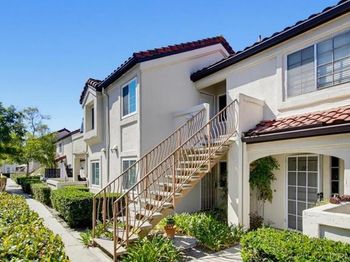 748 Eastshore