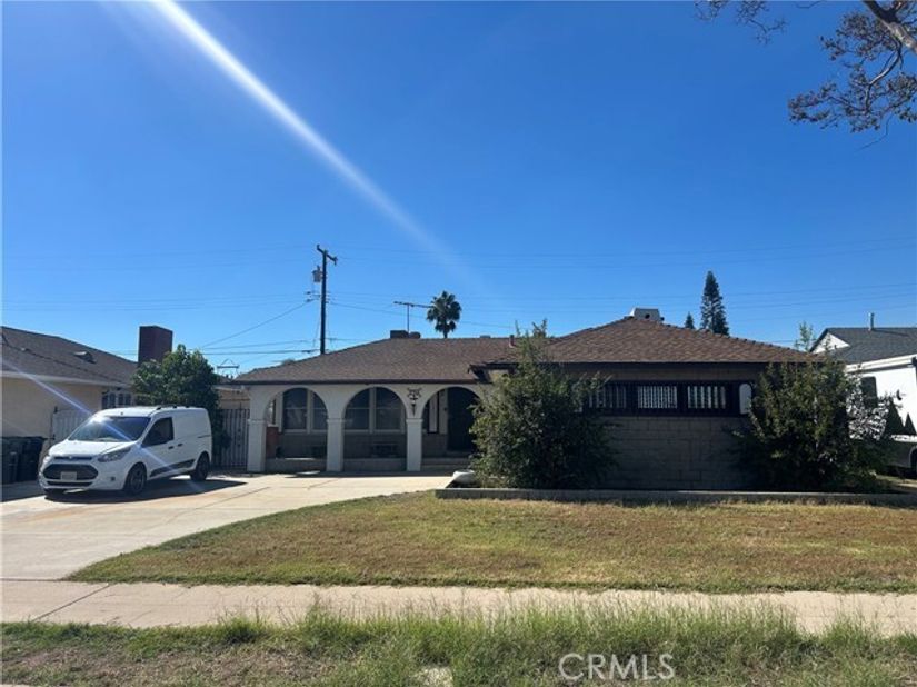 293 N Spruce, Anaheim CA 92805