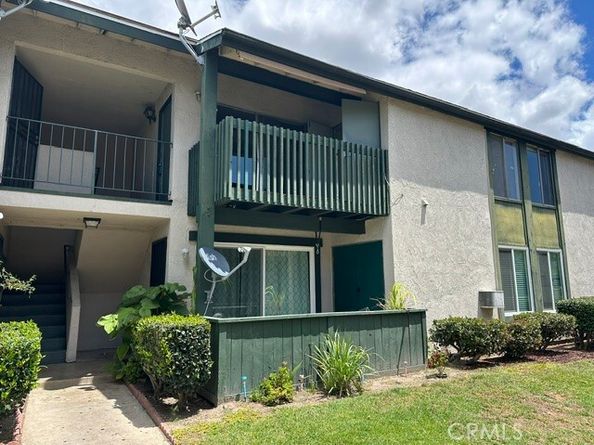 23262 Orange Avenue 8, Lake Forest (el Toro) CA 92630