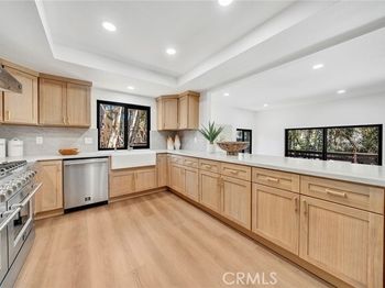 25031 Castlewood