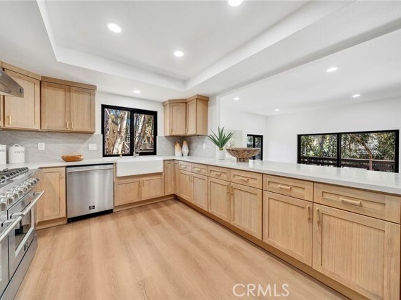 25031 Castlewood, Lake Forest (el Toro) CA 92630