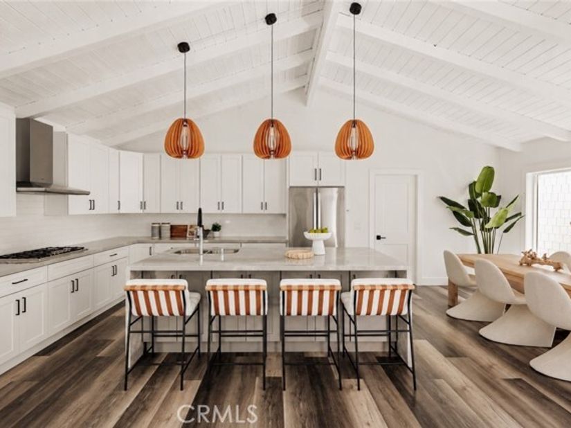 702 Acacia Avenue, Corona Del Mar (newport Beach) CA 92625
