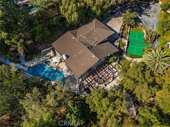 1761 Lemon Ter, Tustin CA 92705