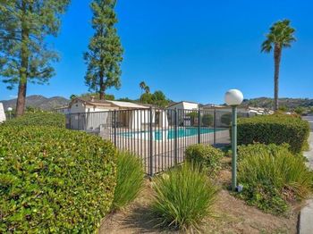 2855 Wanek Rd - J