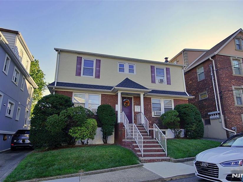 458 Shannon Place, Cliffside Park NJ 07010