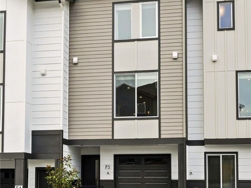 16202 Manor Way E2, Lynnwood WA 98087