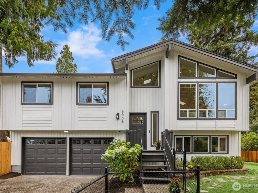 6008 116th Ave NE, Kirkland WA 98033