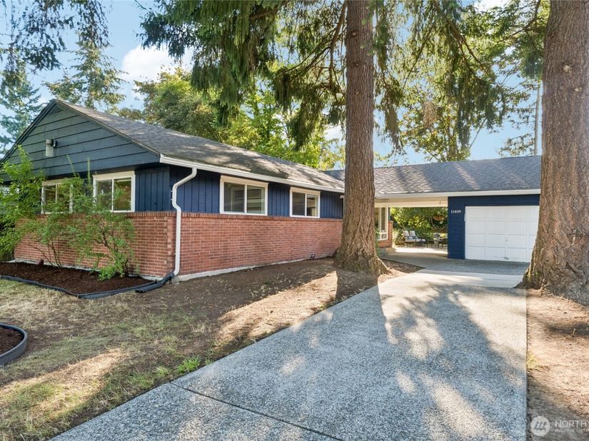 11409 11th Avenue SW, Seattle WA 98146