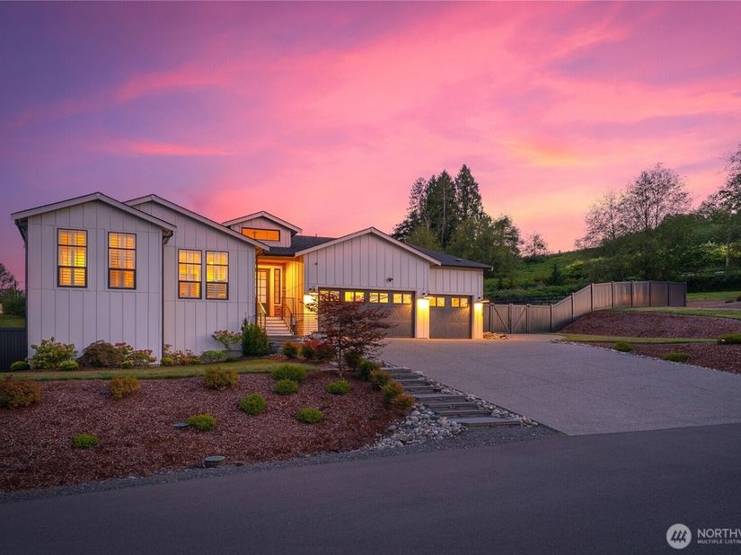 15912 201st Place SE, Monroe WA 98272