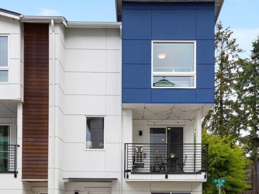 8544 21st Pl NE, Seattle WA 98115