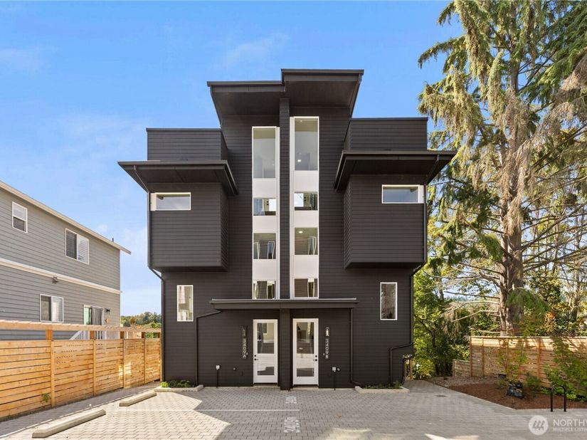 3409 B NW Market Street, Seattle WA 98107