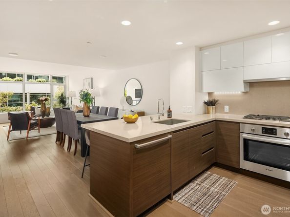 583 Battery Street 516N, Seattle WA 98121