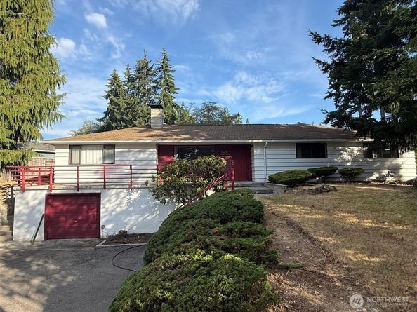 15109 SE Newport Way, Bellevue WA 98006