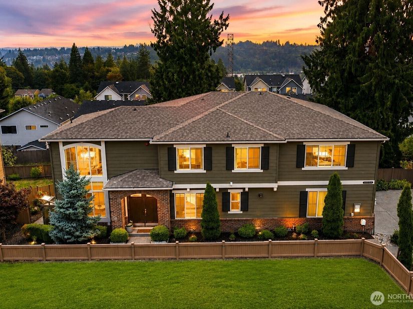 20213 126th Avenue NE, Bothell WA 98011