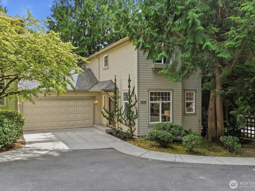 9836 NE 130th Place, Kirkland WA 98034