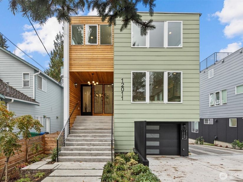 12011 36th Avenue NE, Seattle WA 98125