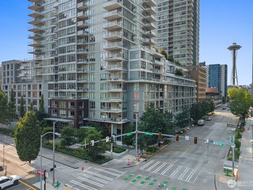 588 Bell Street 614S, Seattle WA 98121