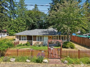 1620 N 183rd Street