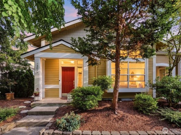 15637 NE 92nd Way B2101, Redmond WA 98052