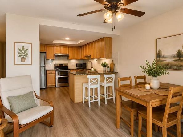 4515 125th Avenue SE B210, Bellevue WA 98006