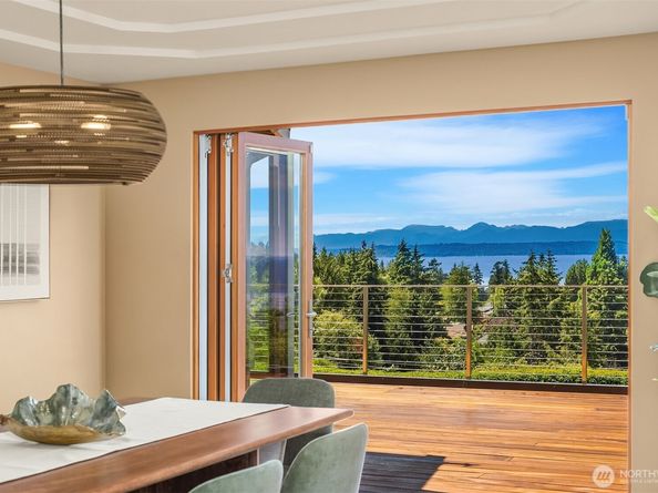 17020 74th Avenue W, Edmonds WA 98026