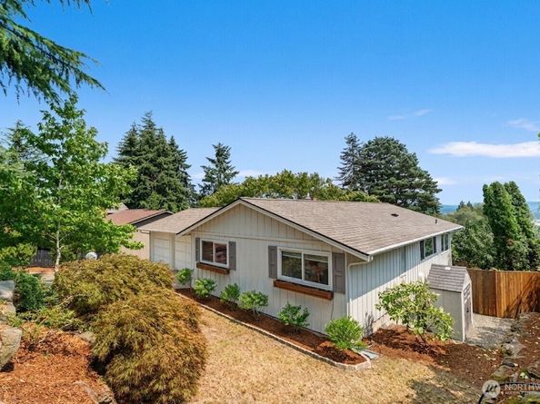 8456 6th Avenue SW, Seattle WA 98106