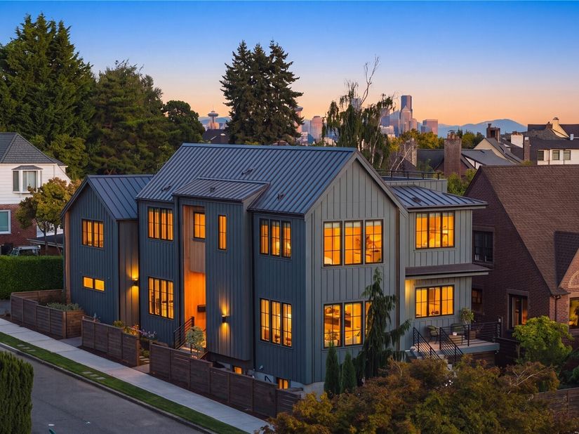 4021 & 4023 W Raye Street, Seattle WA 98199