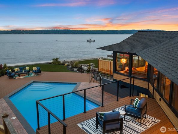 11213 Arroyo Beach Place SW, Seattle WA 98146