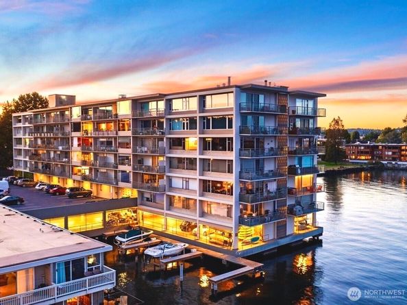 2040 43rd Avenue E 215, Seattle WA 98122