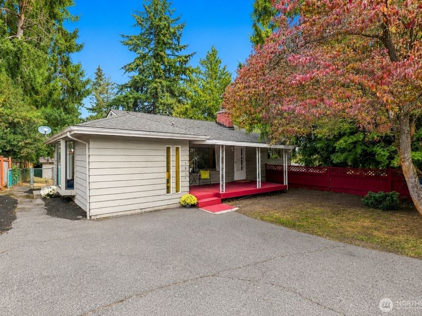 7815 227th Place SW, Edmonds WA 98026