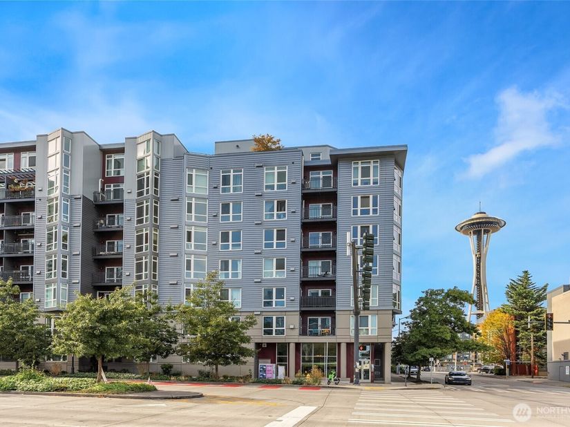 699 John Street 414, Seattle WA 98109