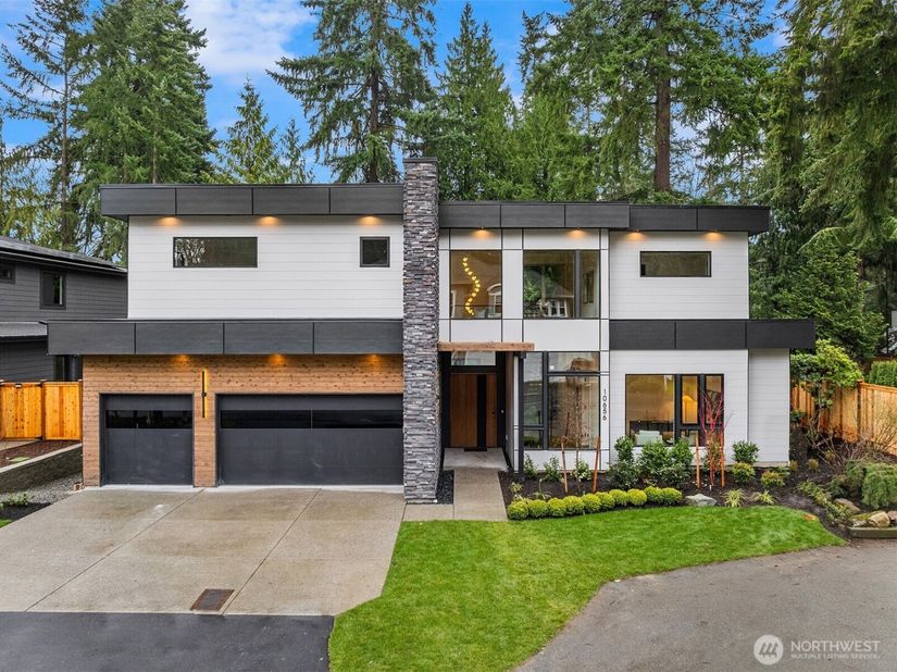 10656 Woodhaven Lane, Bellevue WA 98004