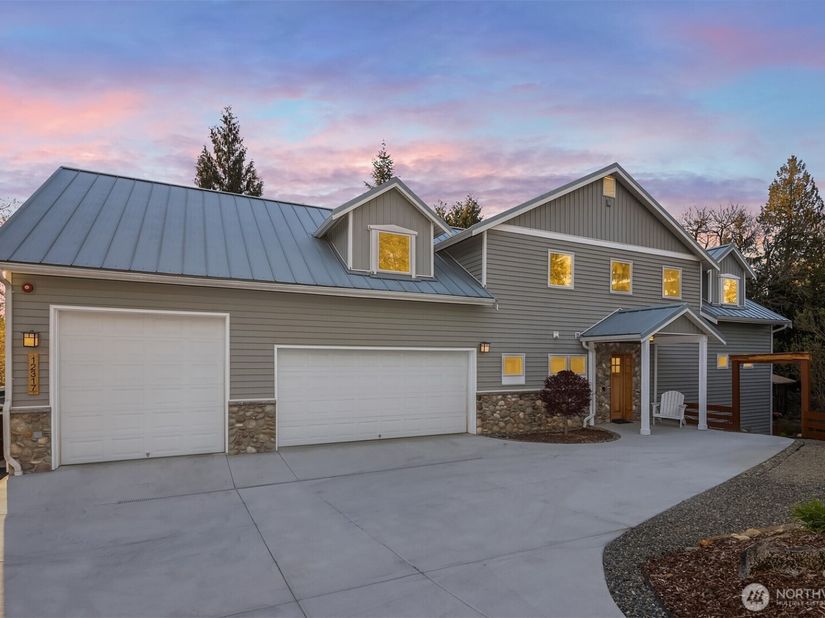 12317 176th Avenue SE, Renton WA 98059