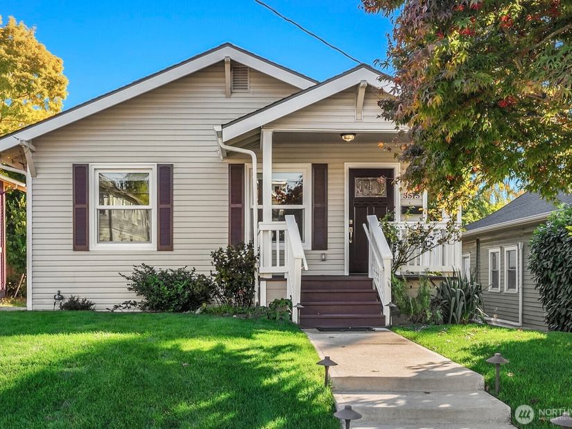 3515 SW Austin Street, Seattle WA 98126