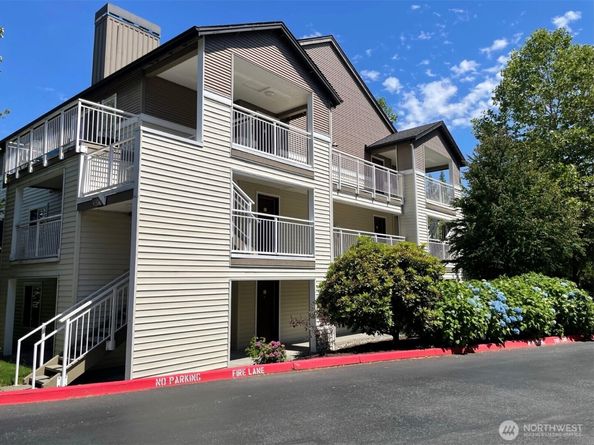 12303 Harbour Pointe Boulevard CC202, Mukilteo WA 98275