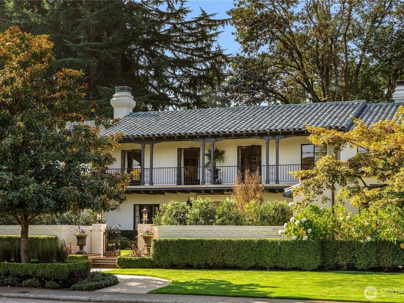1935 Parkside Drive E, Seattle WA 98112