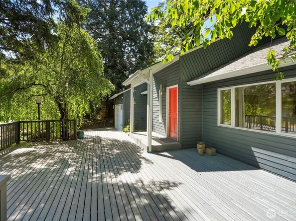 12122 NE 108th Street, Kirkland WA 98033