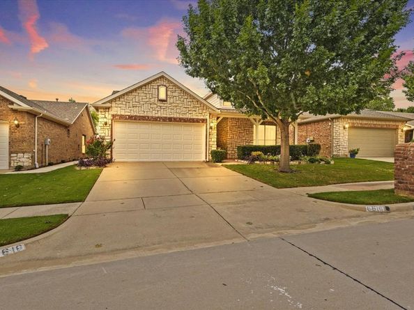 6616  Purbeck Trail , Denton Texas 76210