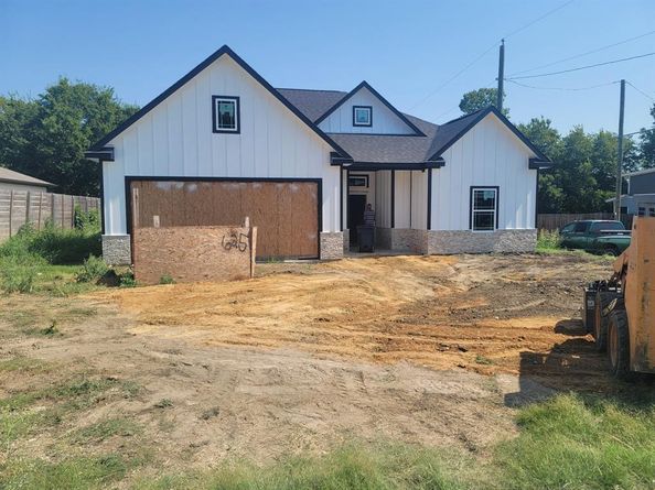 625  Atlanta Street , Fort Worth Texas 76104