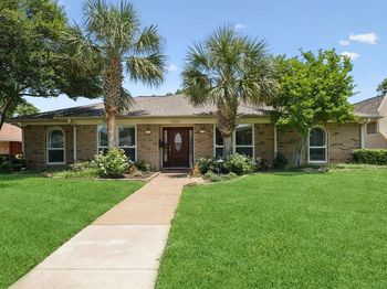 7423  Whispering Pines Drive 