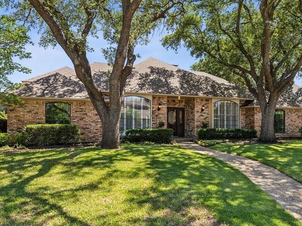 4406  Cobblers Lane , Dallas Texas 75287