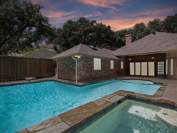 4406  Cobblers Lane , Dallas Texas 75287