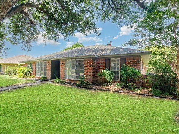 2425  Coleshire Drive , Plano Texas 75075