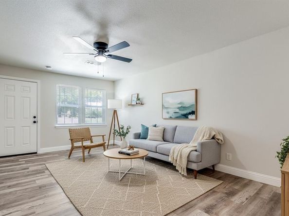 6352  Latta Street , Dallas Texas 75227