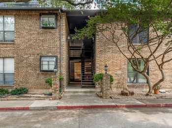 7525  Holly Hill Drive 