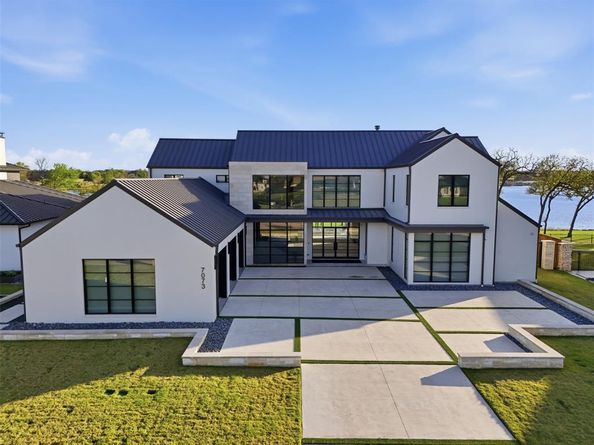 7073  The Resort Boulevard , Fort Worth Texas 76179