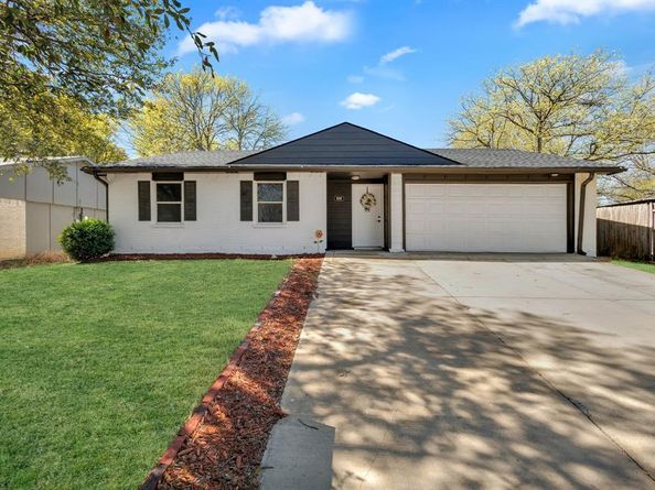 606  Hillcrest Street , Mansfield Texas 76063