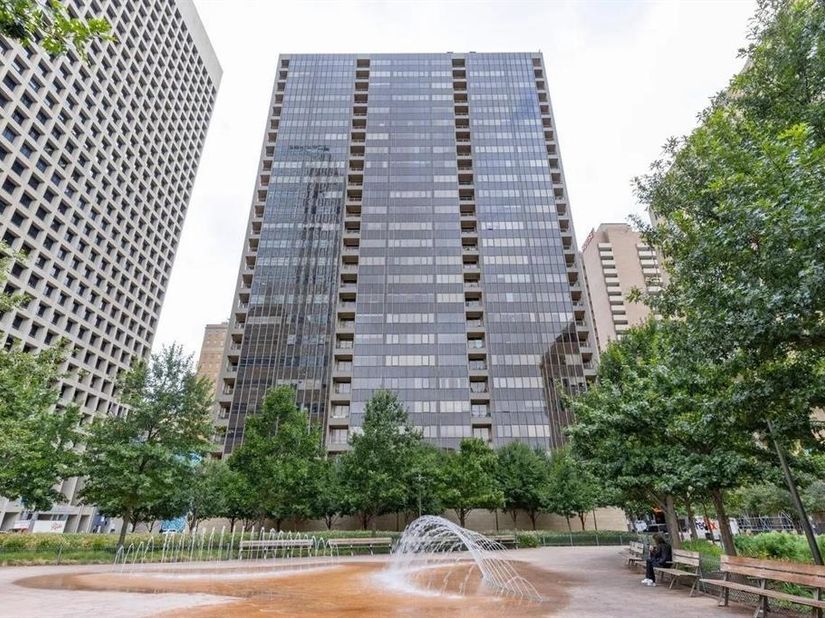 1200  Main Street  902, Dallas Texas 75202