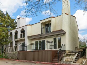 3401  Augusta Boulevard 