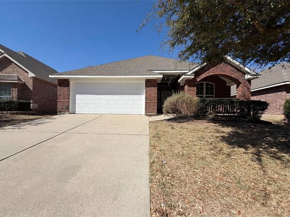 1608  Wickham Drive , Burleson Texas 76028
